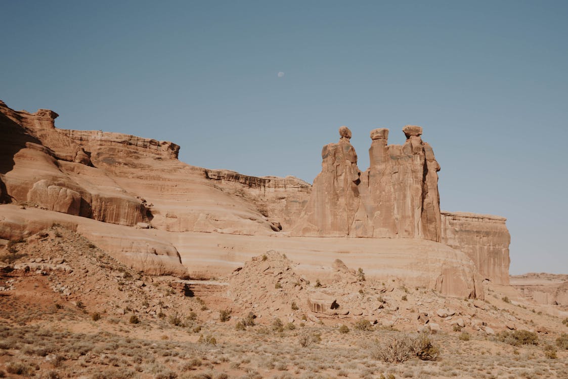 Sandy sculptures in dry sandstone desert