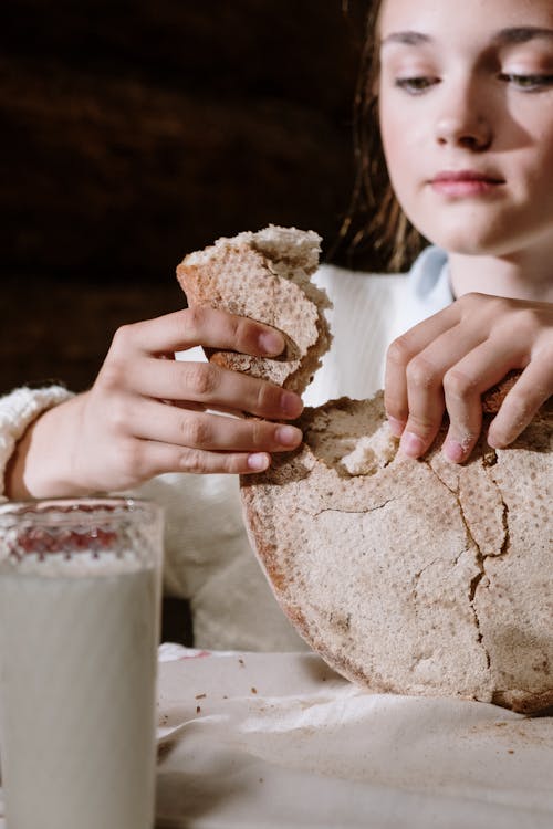 Kostnadsfri bild av bakad, bröd, glas