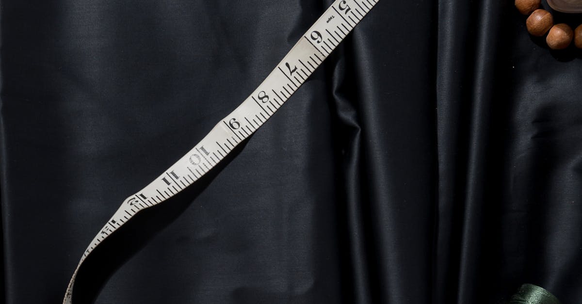 How much is 1 yard of fabric in meters