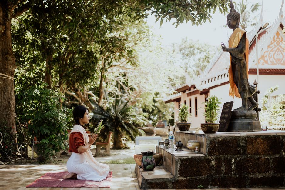 Spiritual Experiences: Temples, Ceremonies, and Offerings Spiritual Experiences: Temples, Ceremonies, and Offerings