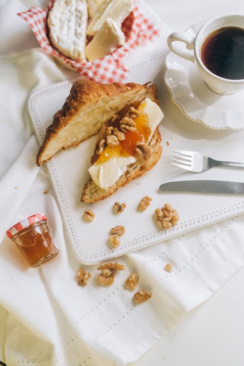 Základová fotografie zdarma na téma croissant, detail, fotografie jídla