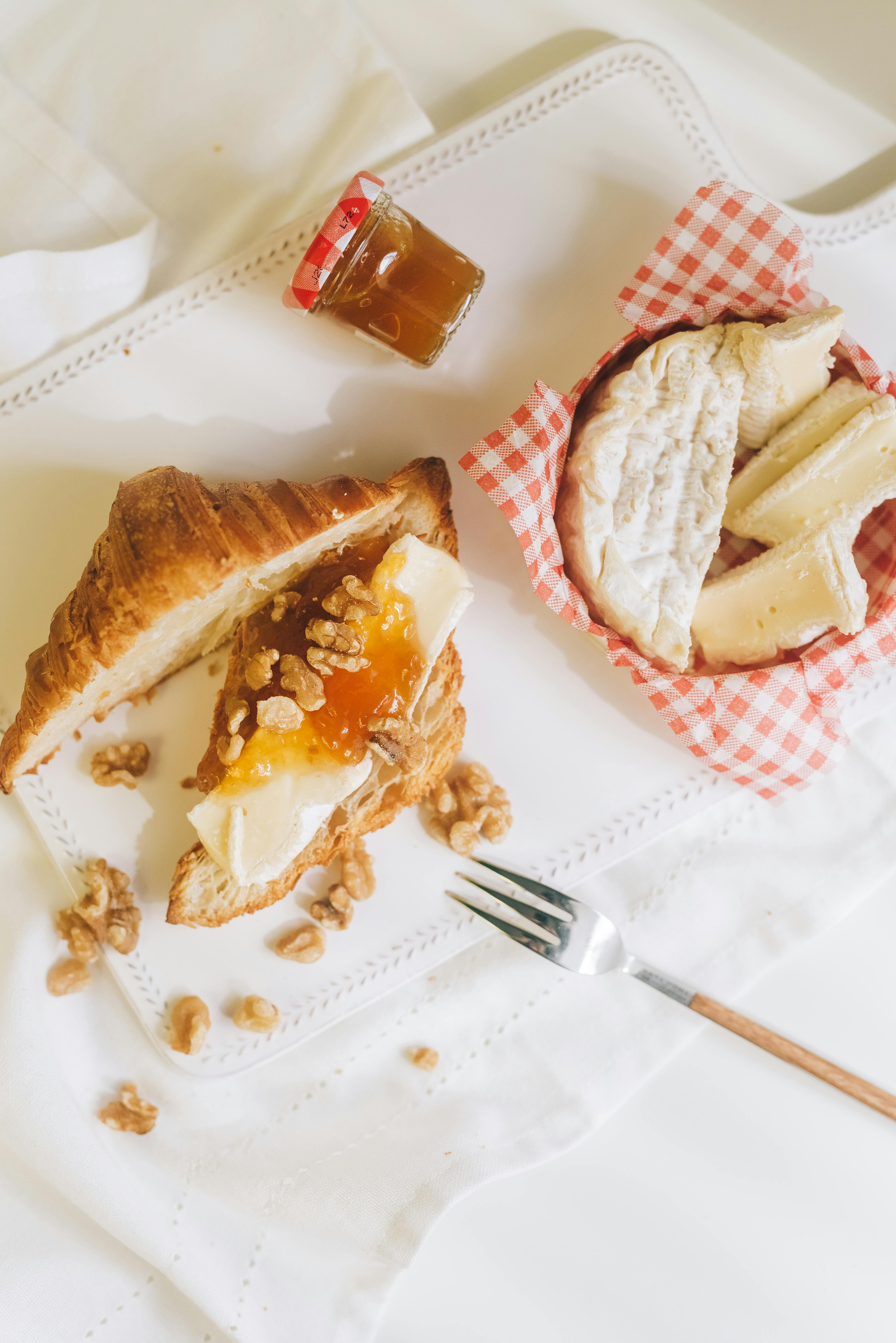 Is cottage cheese a good choice for breakfast?