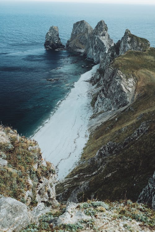 Foto profissional grátis de cenário, costa, mar