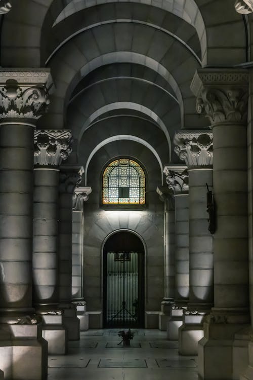 Columns in Building