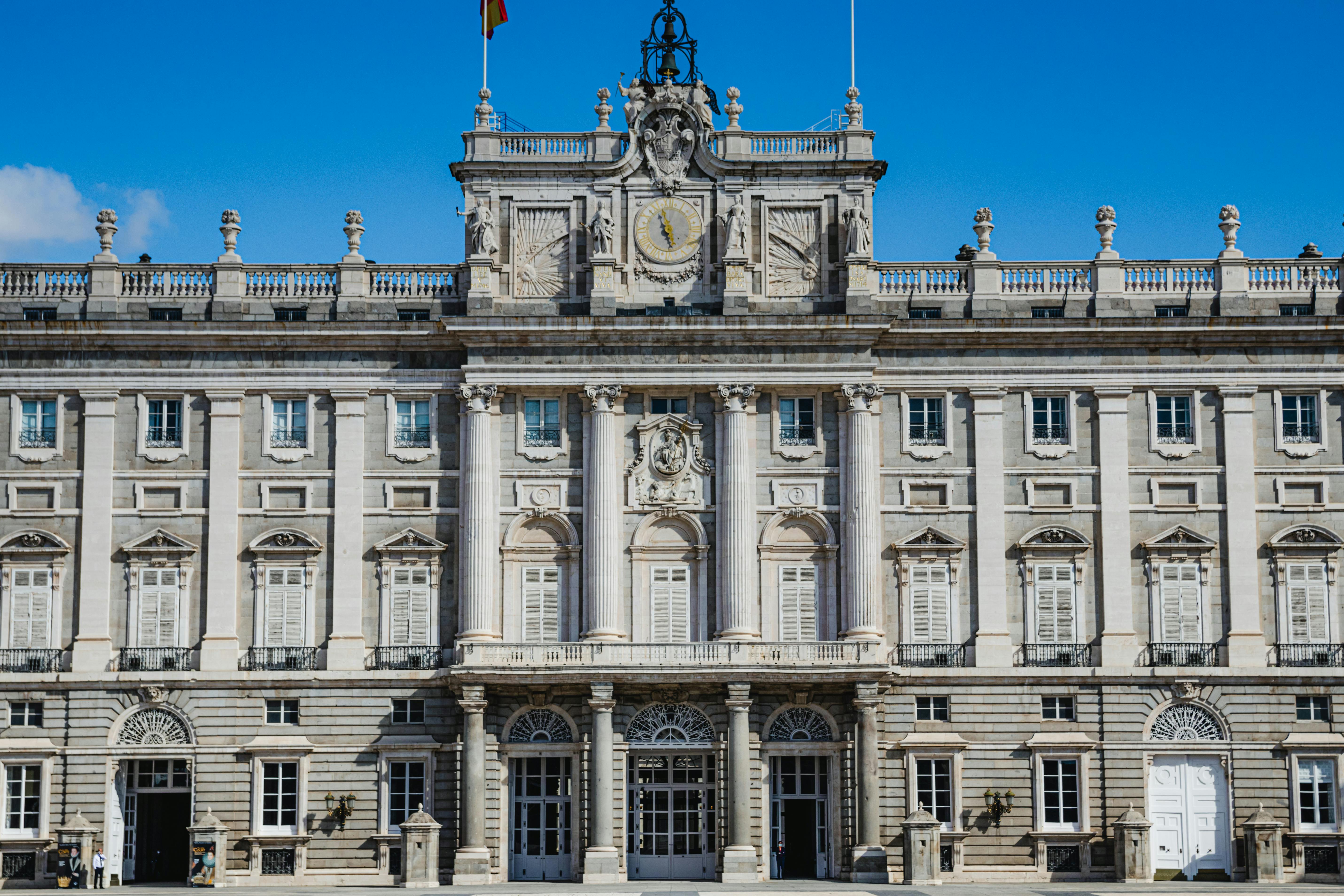 Restoration of the Metropolis Building in Madrid, Spain · Free