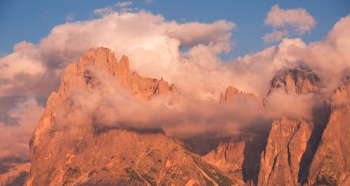무료 절벽 산의 하이 앵글 사진 스톡 사진