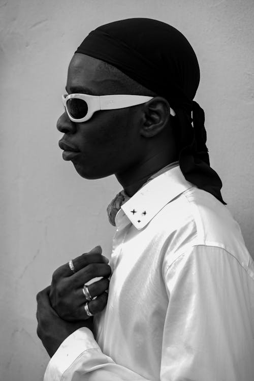 Kostnadsfri bild av afroamerikansk man, bandana, glasögon