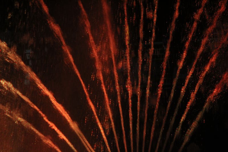 아파트 관리비 계산하는 모습