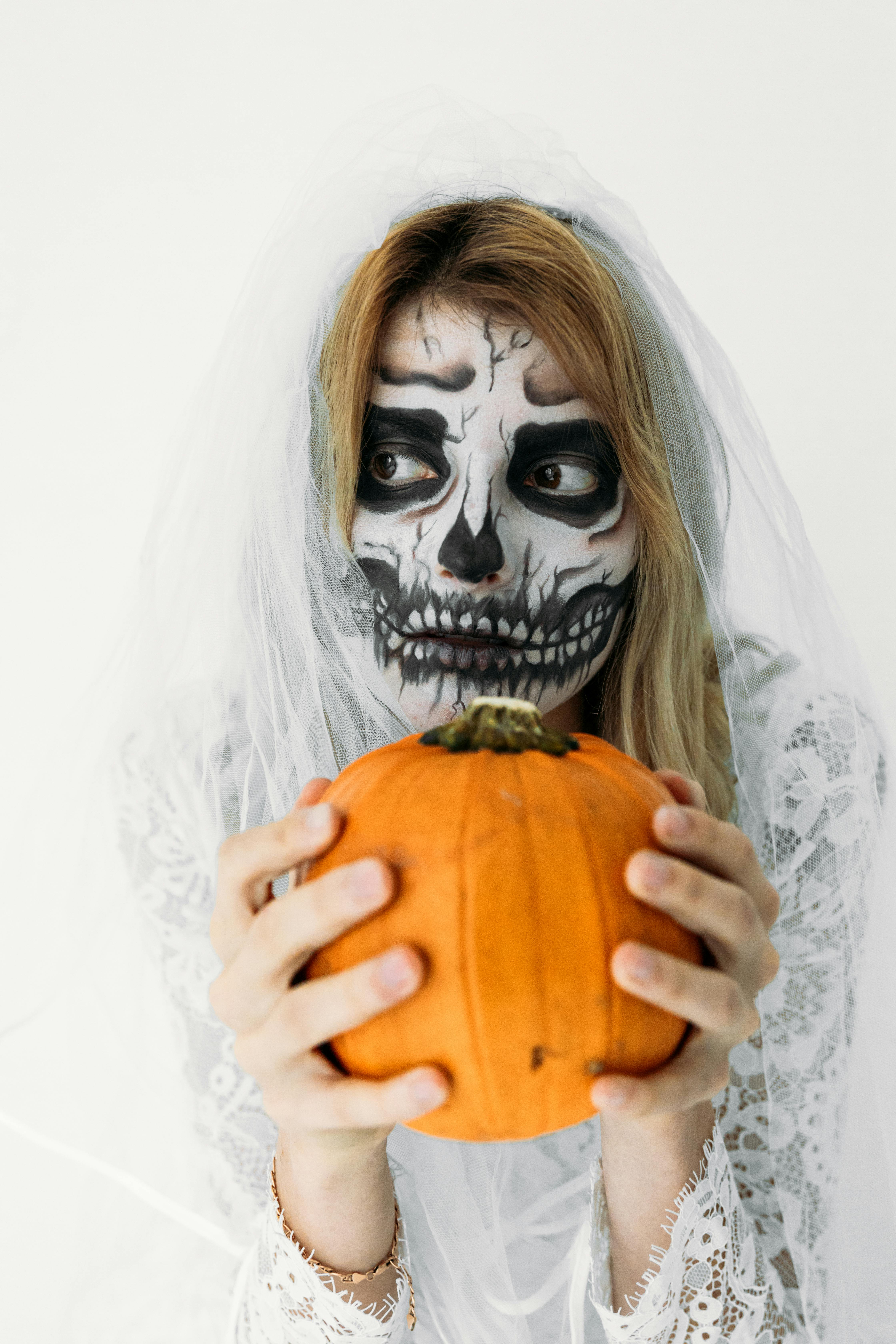 A Man Costumed as Pennywise Making Scary Face Reaction · Free Stock Photo