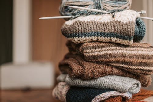 Foto profissional grátis de agulhas de tricô, algodão, artes aplicadas