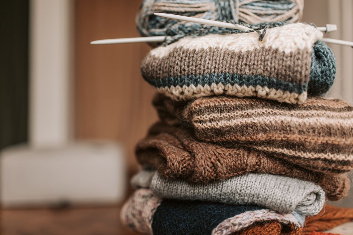 Gemütliches Wohnzimmer: 5 DIY-Accessoires für den Winter — Schritt-für-Schritt-Anleitung