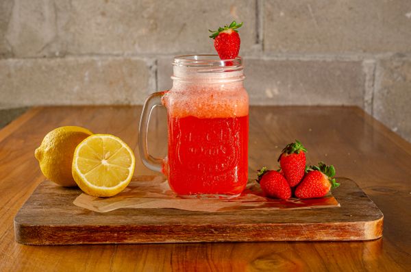 Strawberry lemonade