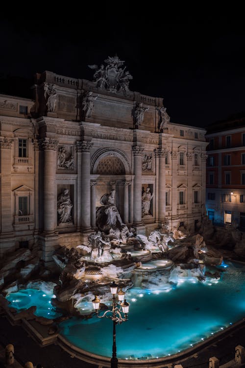 Free Trevi Fountain at Night Stock Photo