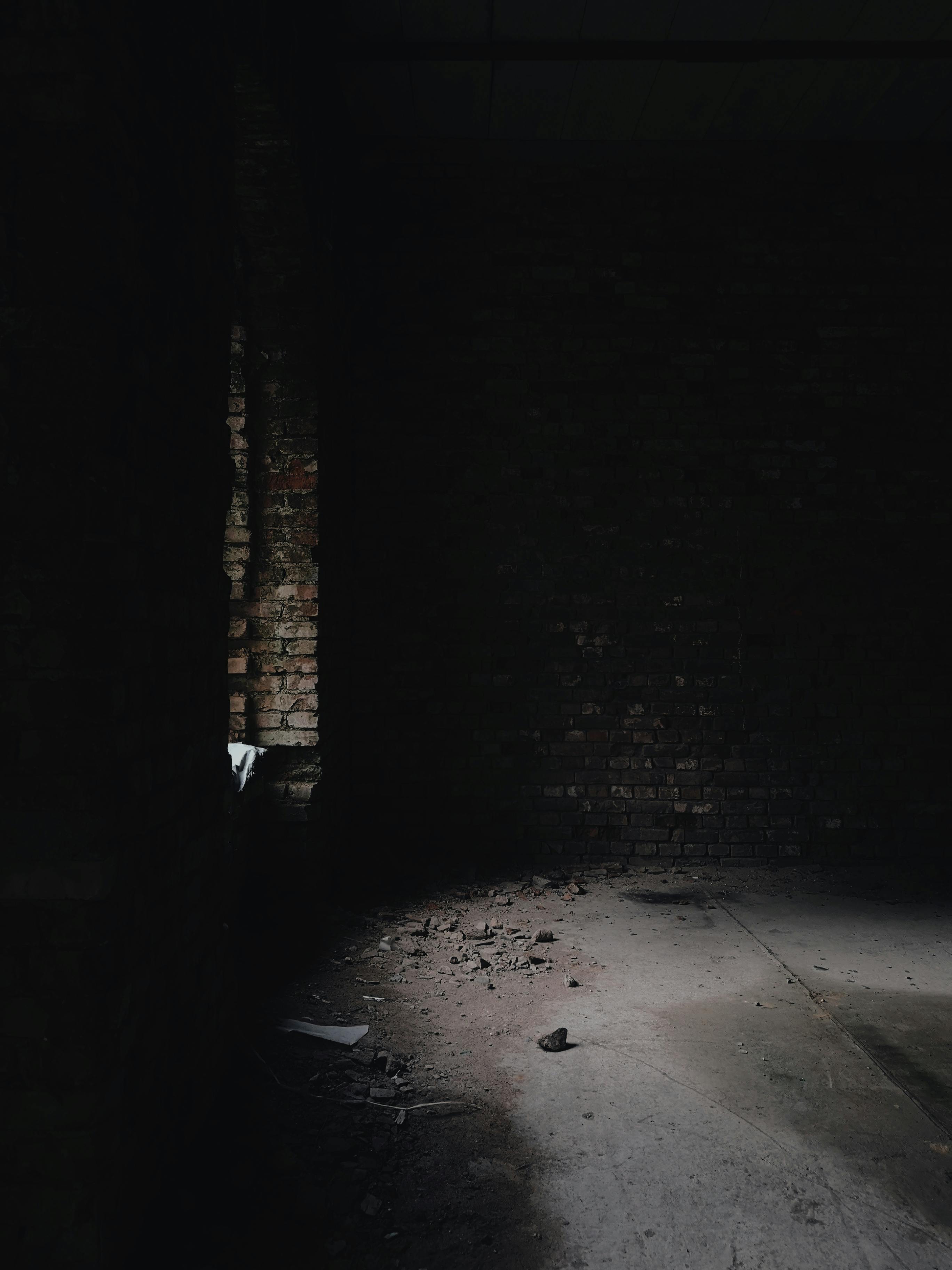 abandoned-building-wall-on-beach-free-stock-photo