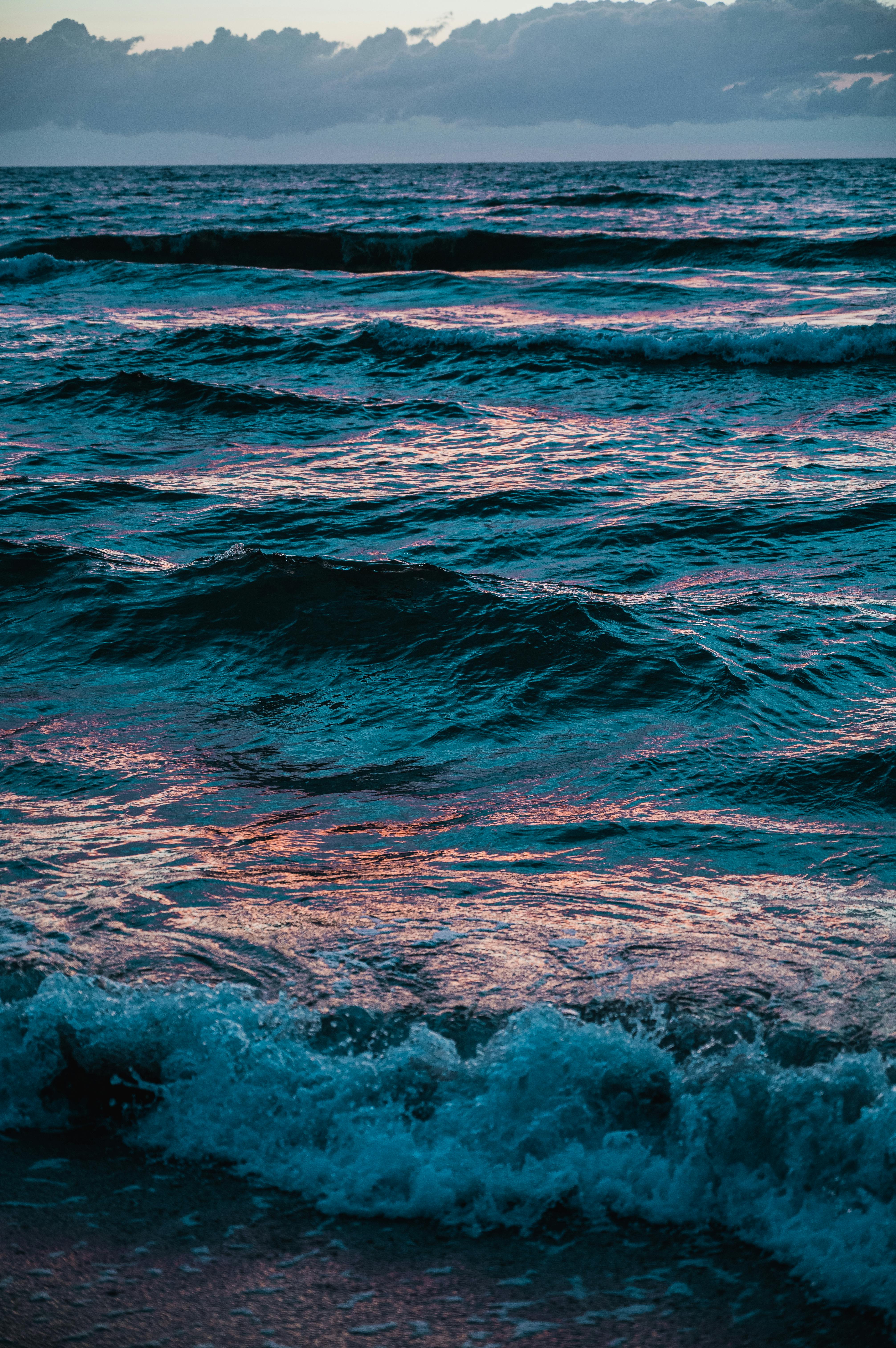 blue ocean waves