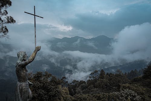 Overcast over Jesus Statue