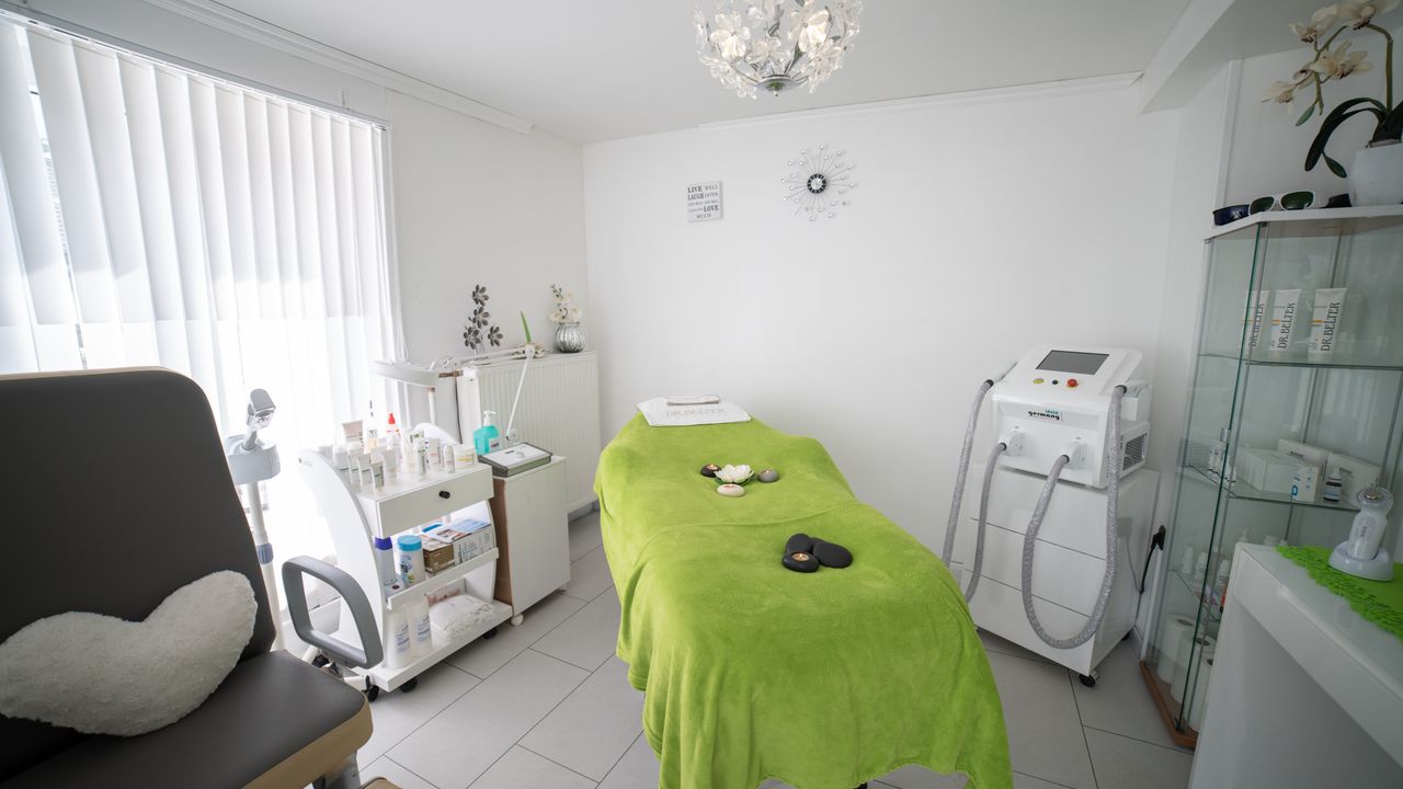 Remoção de Verrugas em São Paulo: Vale a Pena Investir na Saúde e Estética da Sua Pele? - Augusta Perfection