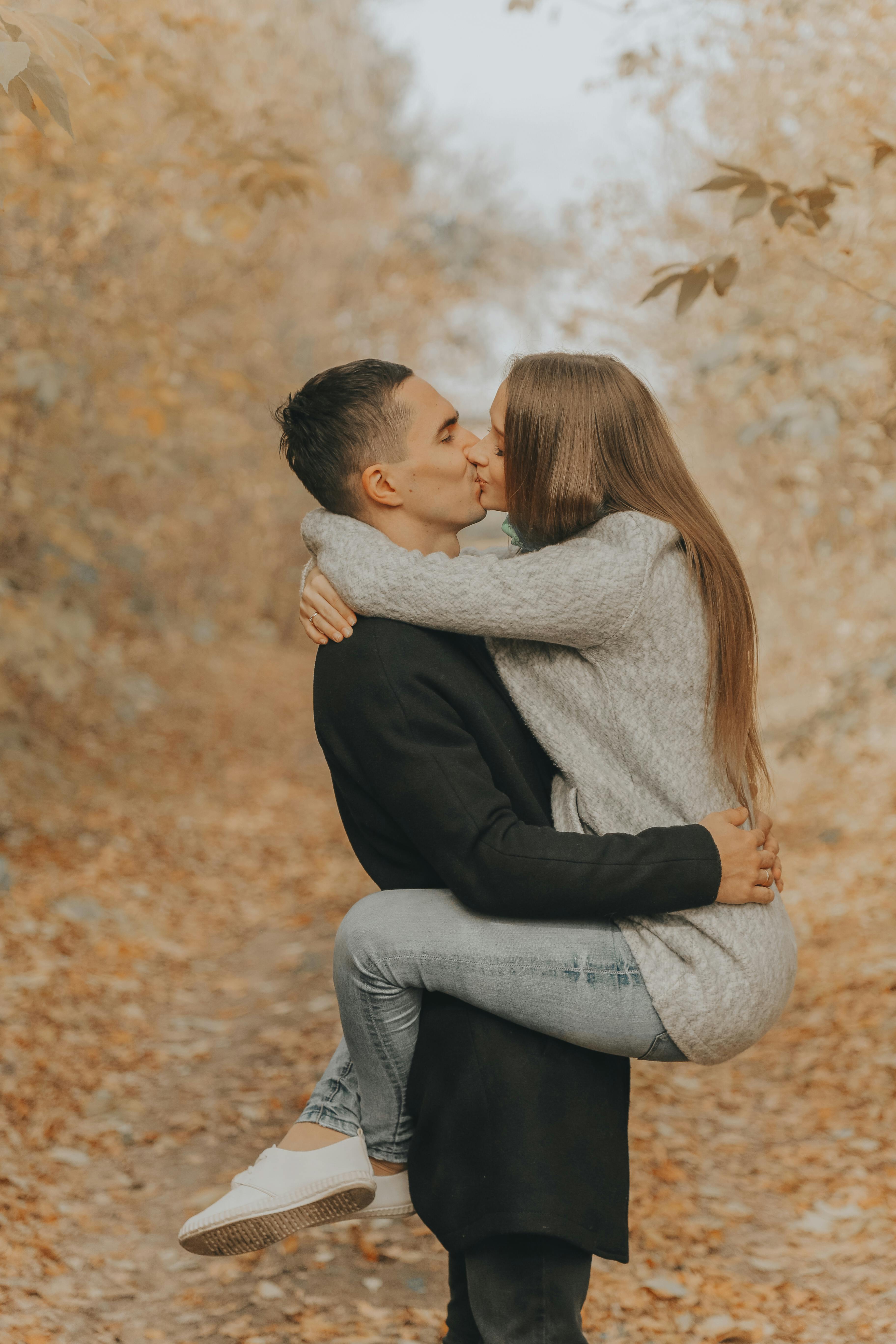 The Ultimate Guide to Captivating Couple Poses