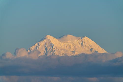 бесплатная Бесплатное стоковое фото с вершина, зима, на открытом воздухе Стоковое фото