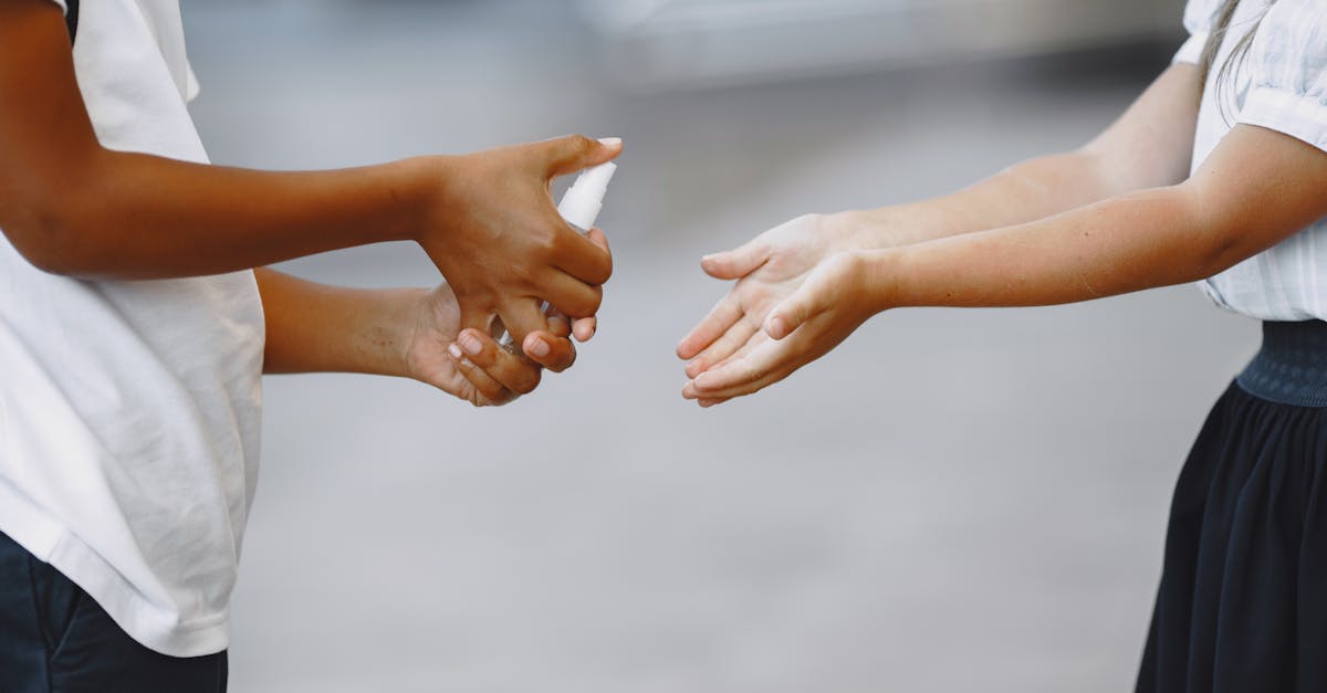 謝寒冰痛批國防部:8年未裝防撞系統,卸責不如坦白