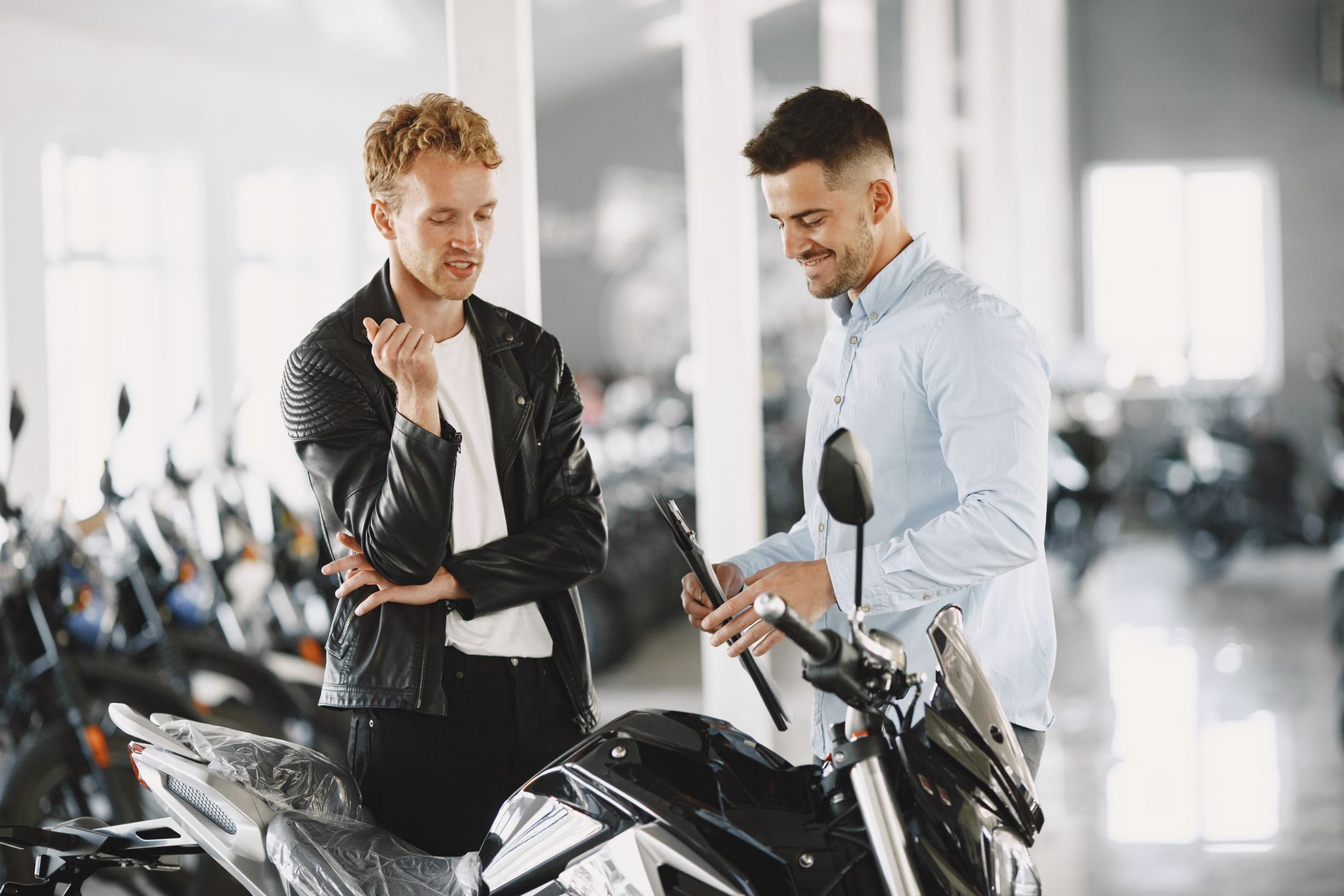 What First-Time Sports Bike Buyers Should Understand Before Choosing a Model