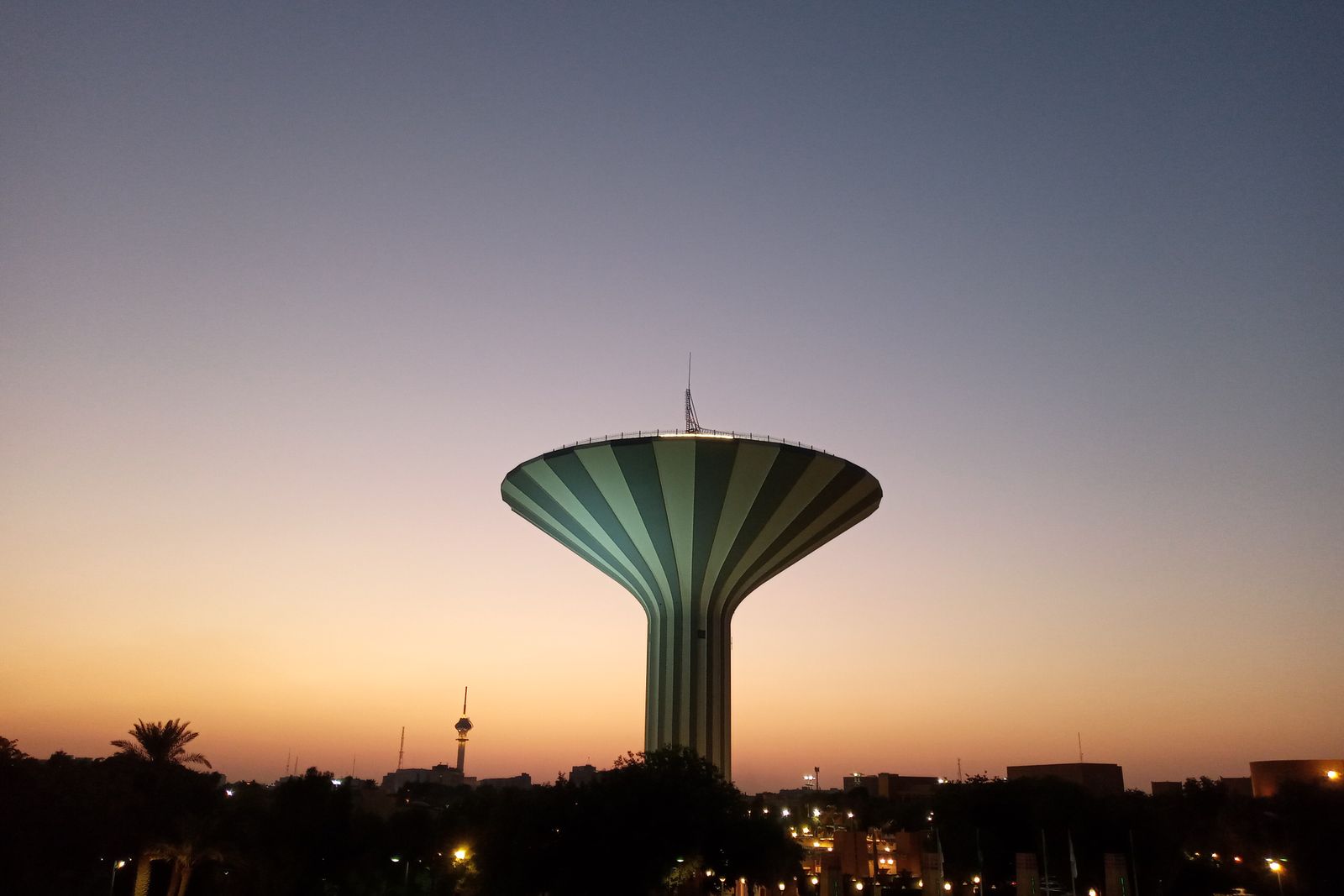 Where to Stay in Riyadh (2026): Diplomatic Quarter vs Olaya vs Kingdom Centre Picks