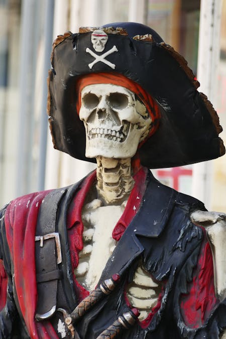 Who was the last pirate alive?
