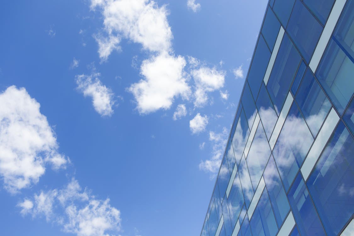 Kostenlos Kostenloses Stock Foto zu architektur, bewölkt, blauer himmel Stock-Foto