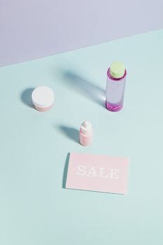 扁平的美容产品与销售卡，促销活动完美