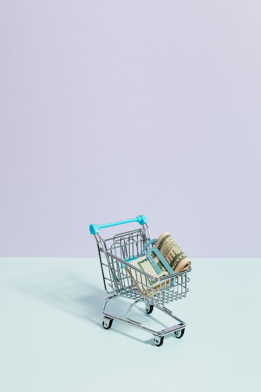 Retail & E-commerce