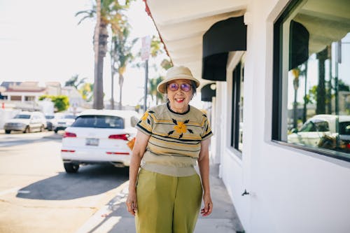 Free Smiling Old Lady Stock Photo
