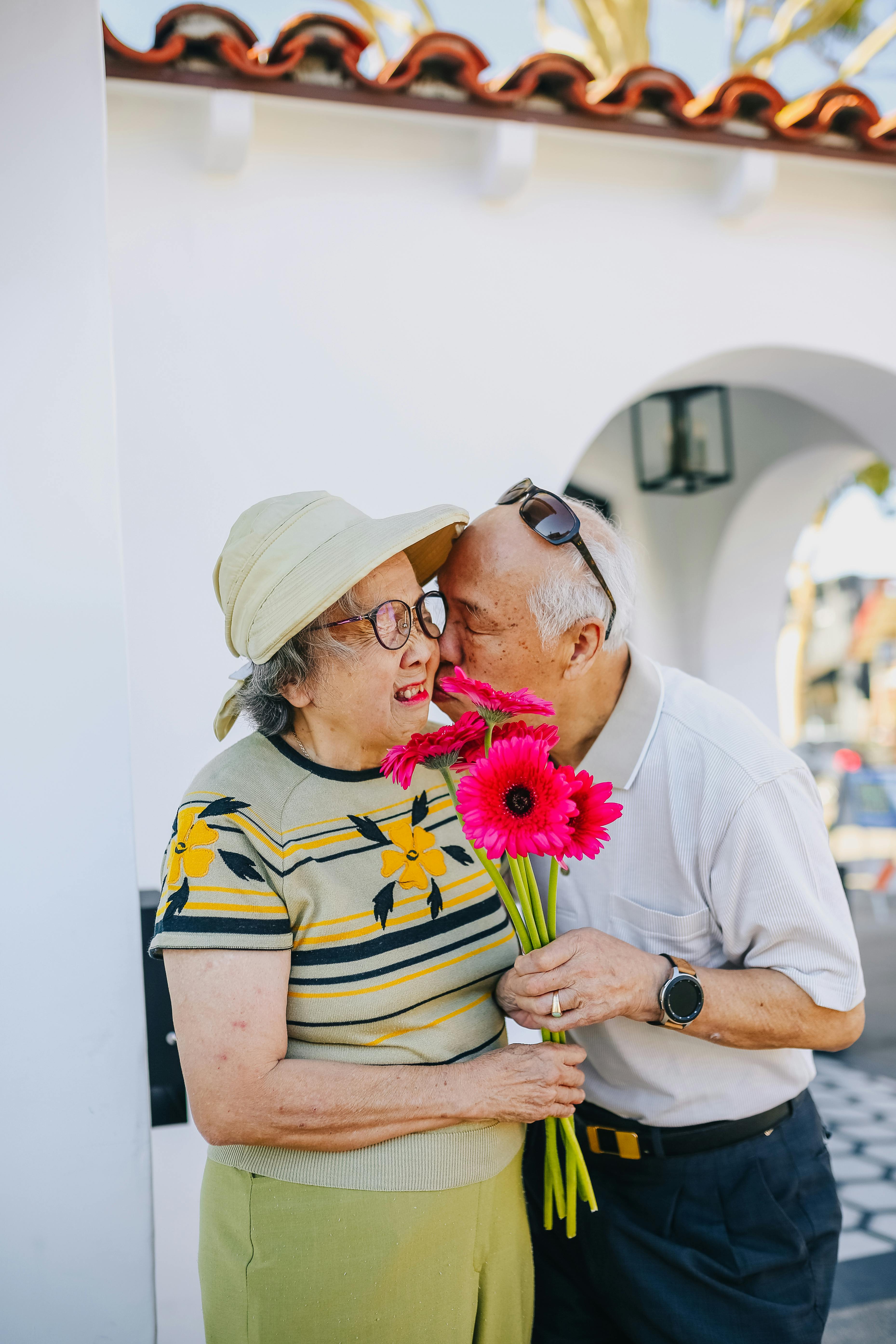 6,300+ Elderly Fashion Couple Stock Photos, Pictures & Royalty