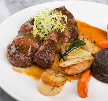 Rosemary Beef Tenderloin with Roasted Vegetables
