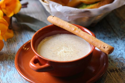Soupe de Lentilles Françaises avec Croûtons d'Ail