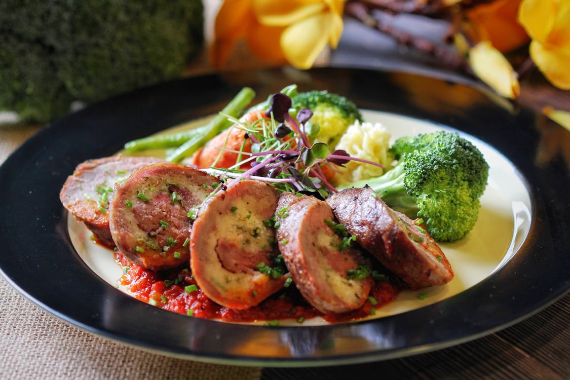 7 Elegant Side Dishes to Serve with Beef Roulade