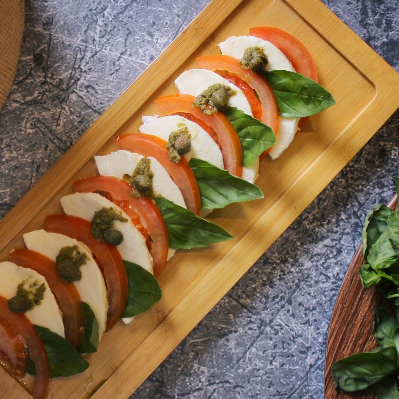Italian Farro Caprese Salad