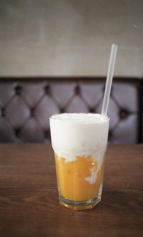 Darmowe zdjęcie z galerii z drink, mango latte, napój