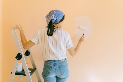 Foto profissional grátis de bandana, morena, mulher