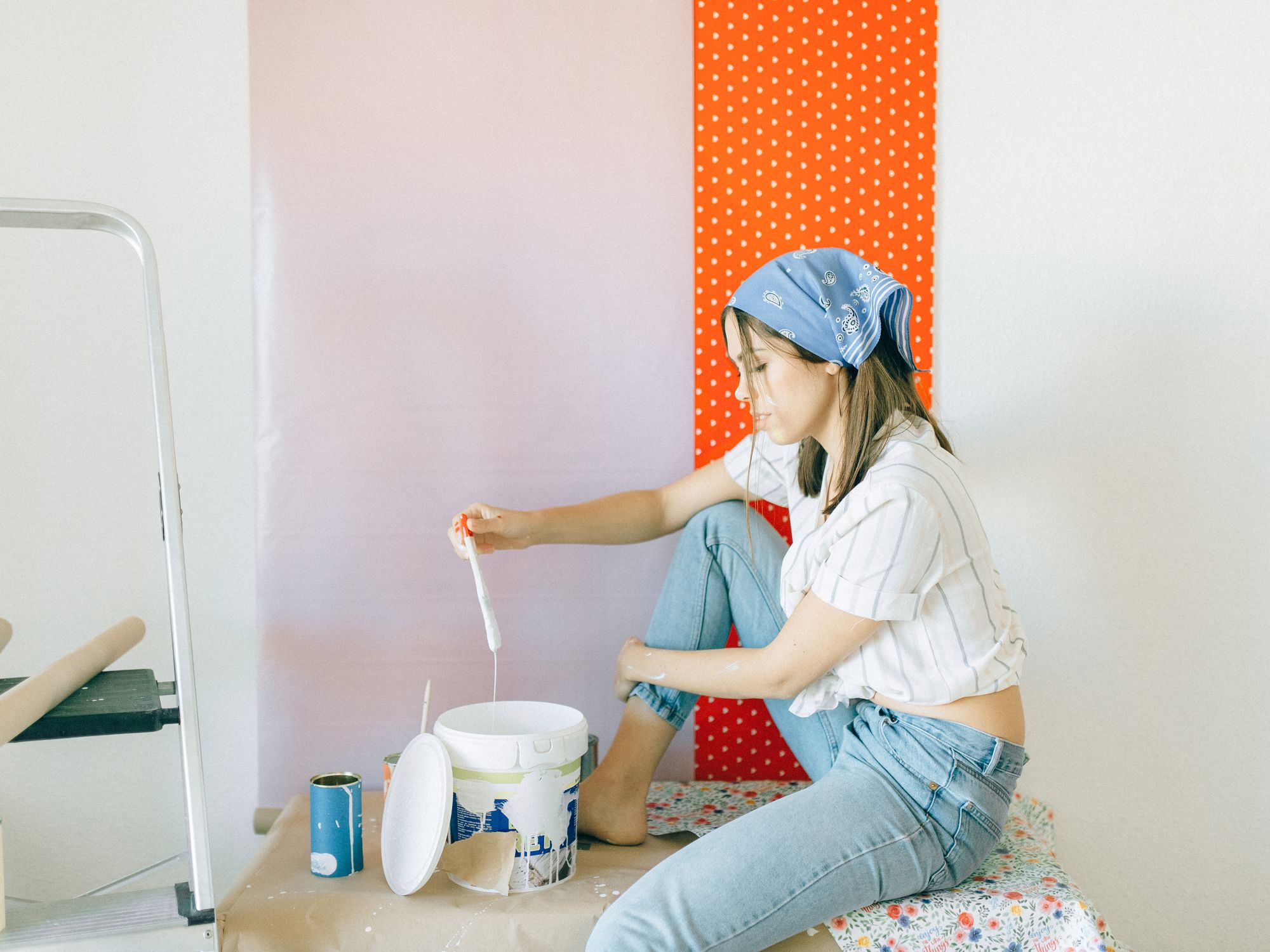 Masonry and Render Painting in Osterley, Hounslow — professional painter and decorator at work