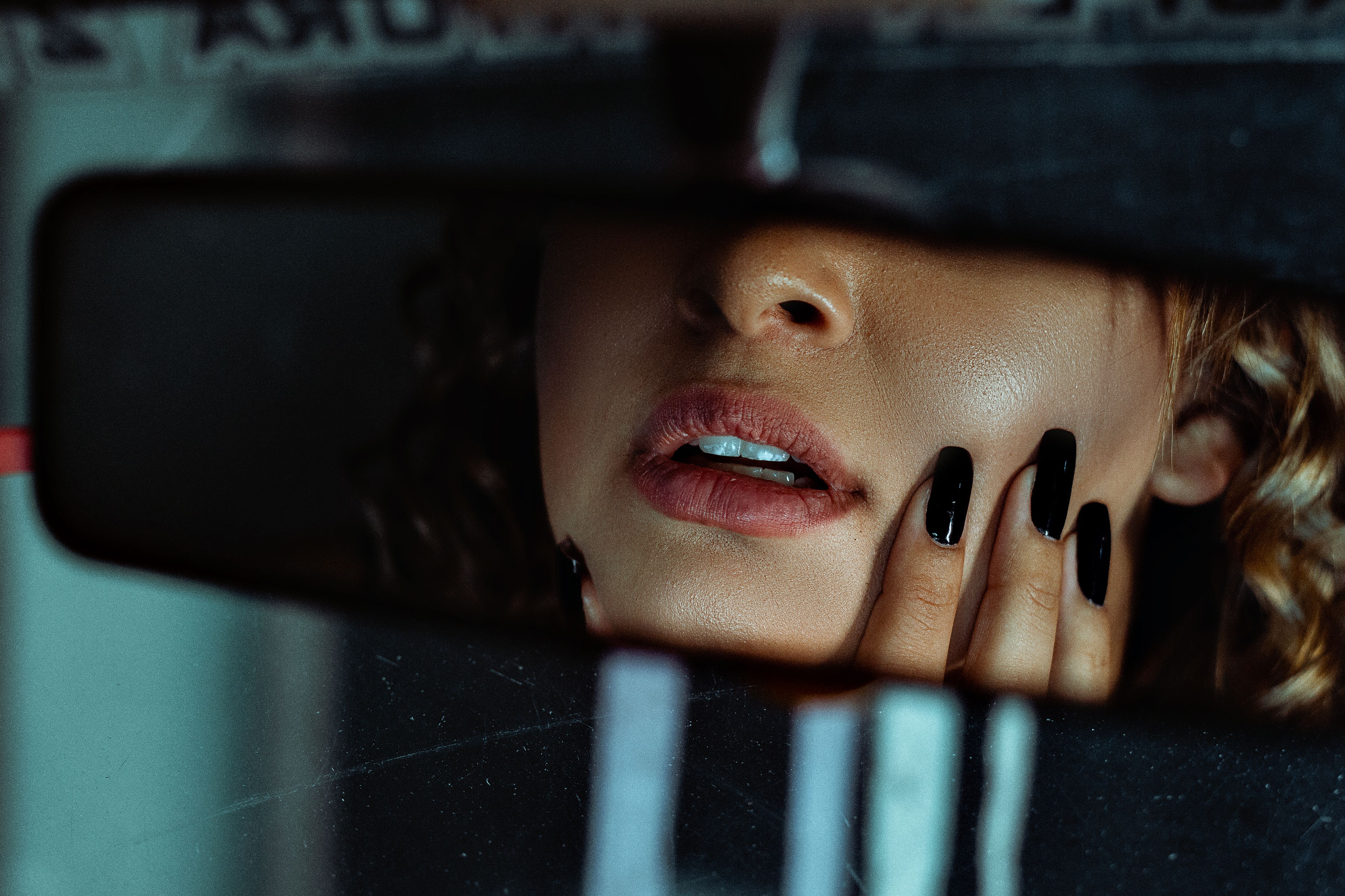Person on the Rear-View Mirror · Free Stock Photo