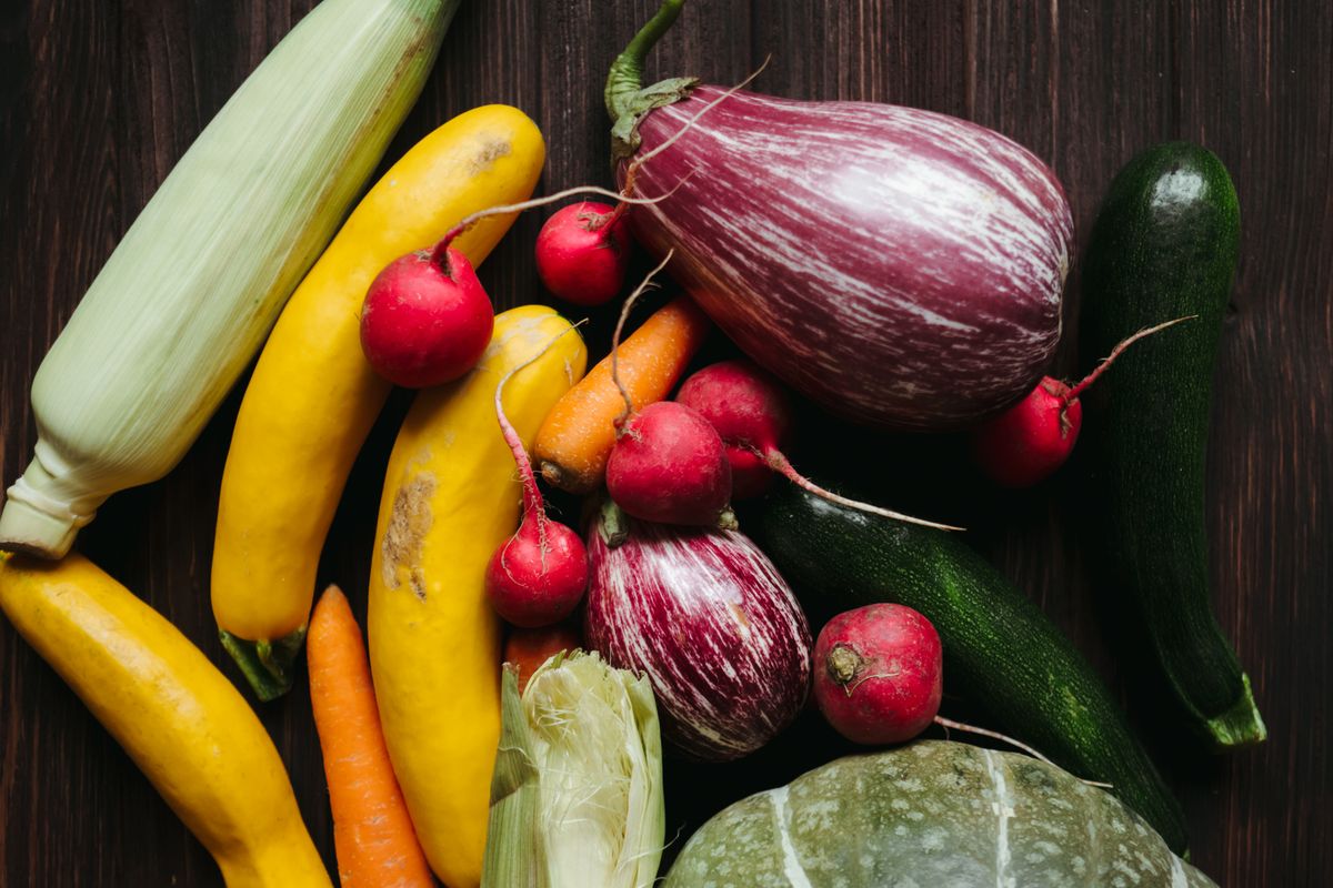 4 leichte Gemüse-Rezepte für warme Tage — Anrichten