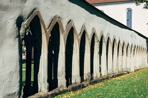 Бесплатное стоковое фото с аркада, арки, внутренний двор