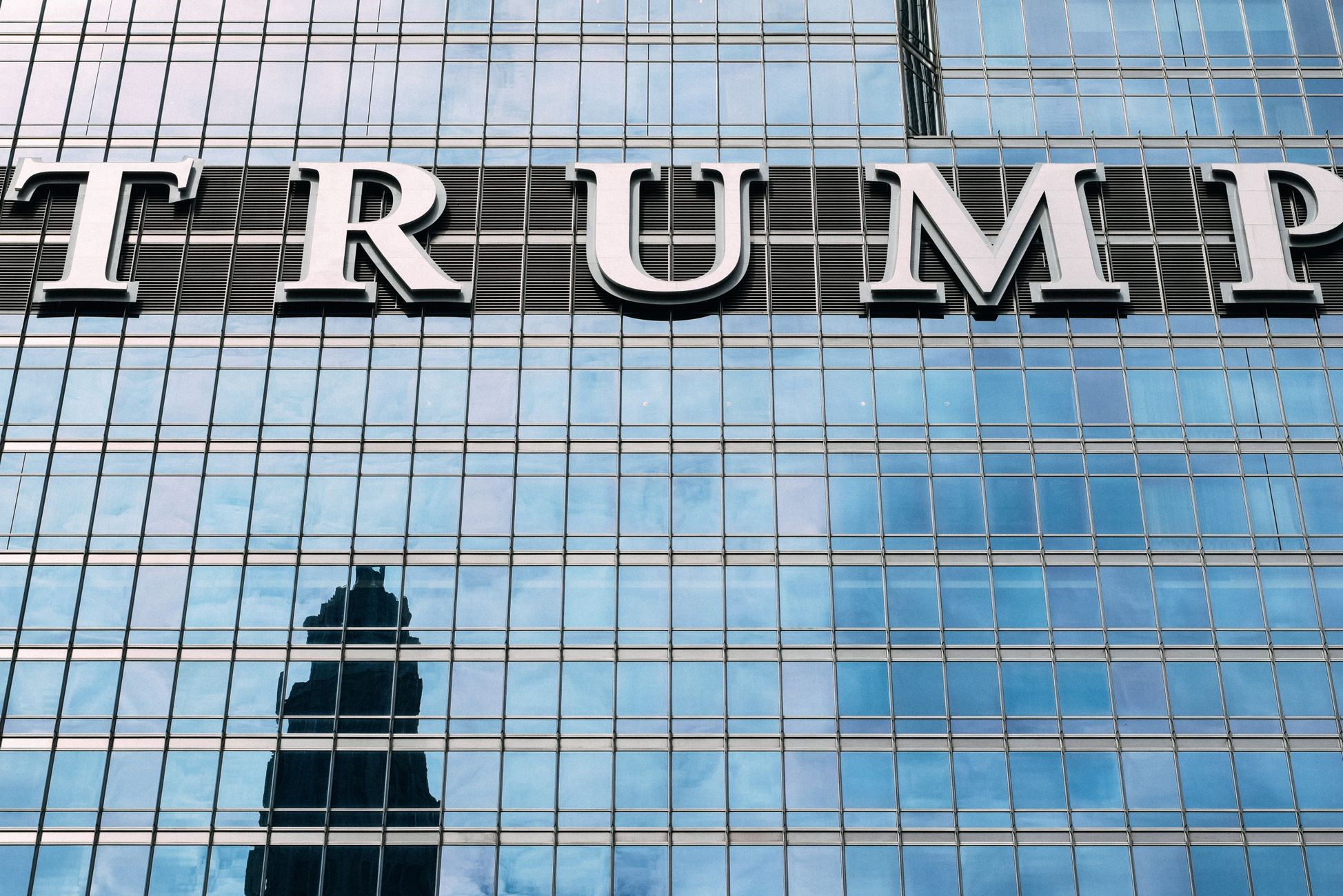 Project van Trumps schoonzoon onder vuur in Albanië na viral video