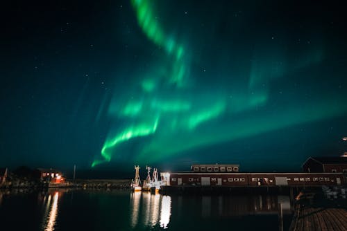 Foto d'estoc gratuïta de a l'aire lliure, aurora, aurora boreal