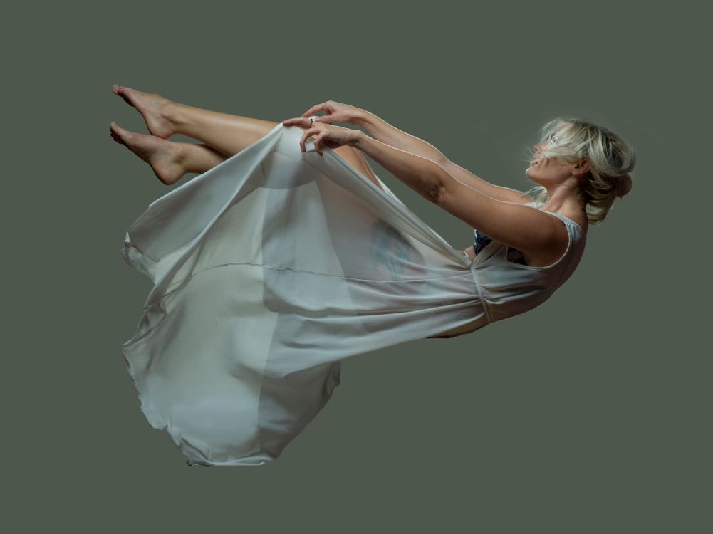 dress falling 4,500+ Woman In Dress Falling Stock Photos, Pictures & Royalty-Free Images - iStock