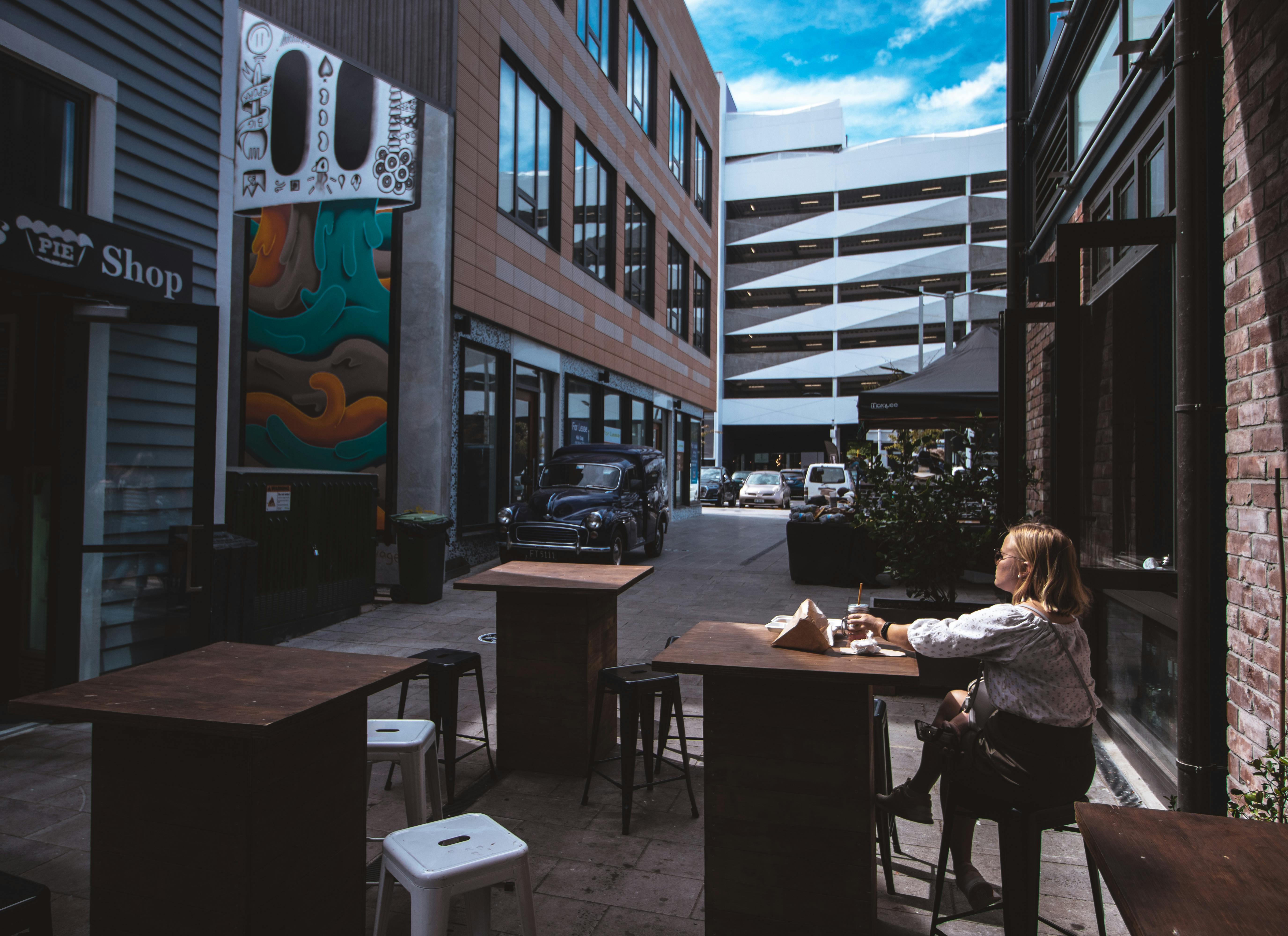 general lifestyle shop online legit — Photo by MB on Pexels