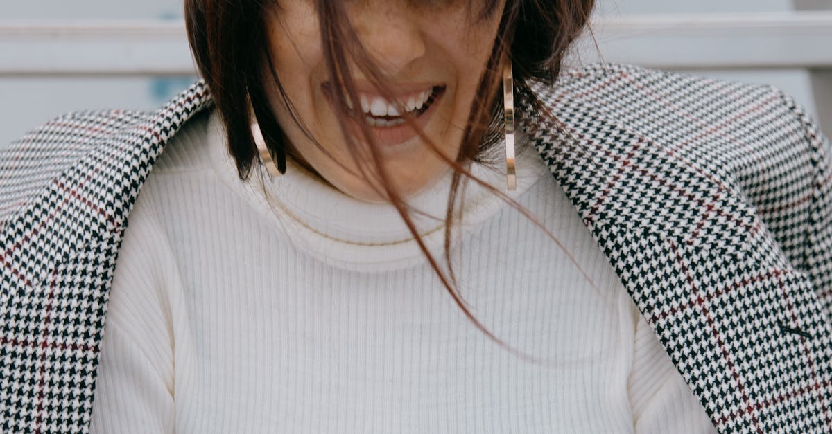 How to draw an eagle flying step by step