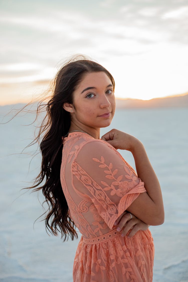 Stylish Dreamy Woman In Desert In Evening