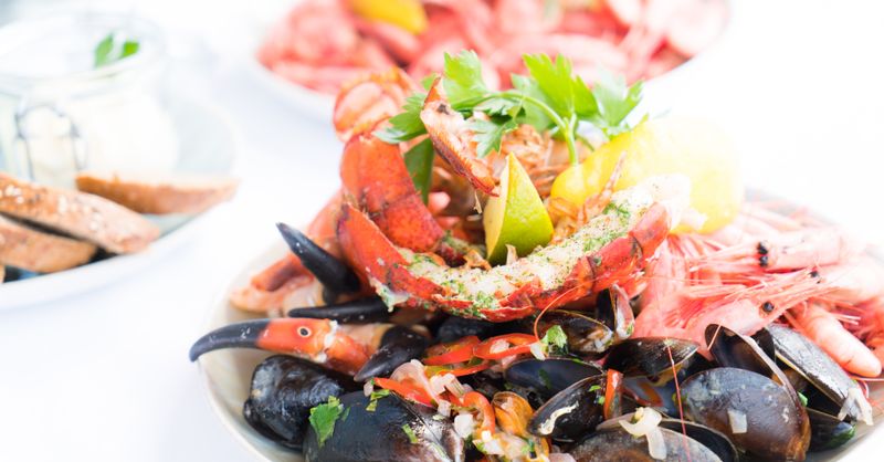 Homard Bleu : Guide Cuisson et Prix au Marché