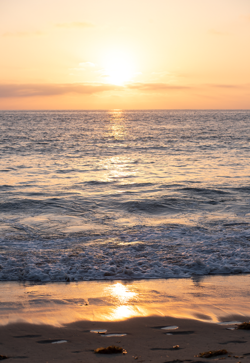 Free Stunning sunset view over the ocean at Redondo Beach, California, capturing tranquil beauty. Stock Photo